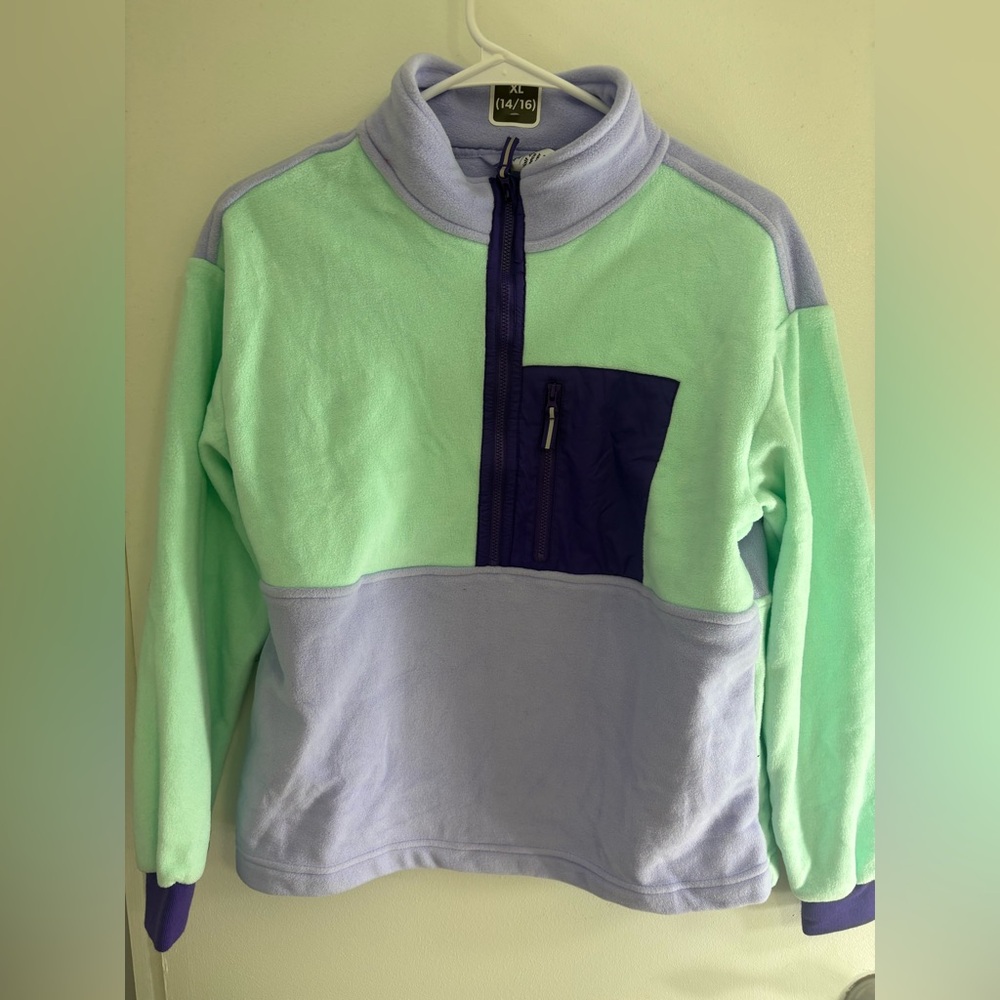 Colorblock Fleece Pullover New with tags Xl 14/16 makers mark